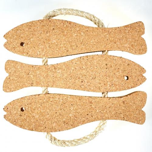 Cork trivet for pots and pans composed of 3 'fishes